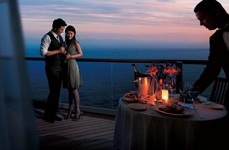 M/Y Dream Romantic Dinner 